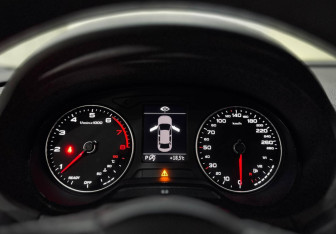 Подержанный автомобиль Audi A3 Sedan 2020 года (15 фото)