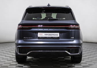 Подержанный автомобиль Geely Monjaro 2023 года (6 фото)