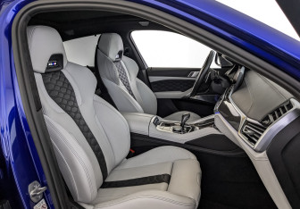 Подержанный автомобиль BMW X6 M 2021 года (24 фото)