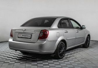 Подержанный автомобиль Chevrolet Lacetti Sedan 2012 года (5 фото)