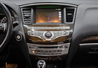 Подержанный автомобиль Infiniti QX60 2019 года (17 фото)