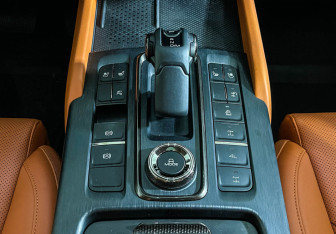 Подержанный автомобиль Haval H9 2024 года (16 фото)