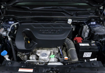 Подержанный автомобиль Suzuki SX4 Hatchback 2017 года (6 фото)