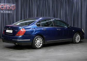 Подержанный автомобиль Nissan Teana 2006 года (5 фото)