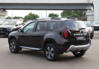 Подержанный автомобиль Renault Duster 2018 года (7 фото)