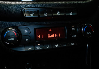 Подержанный автомобиль Kia Ceed Hatchback 2018 года (13 фото)