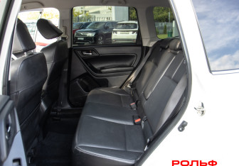 Подержанный автомобиль Subaru Forester Suv 2013 года (8 фото)