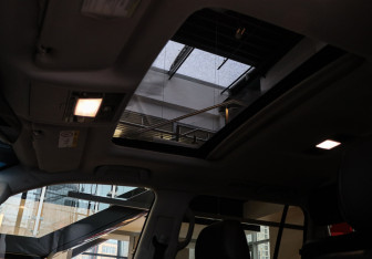 Подержанный автомобиль Toyota Land Cruiser Suv 2019 года (25 фото)