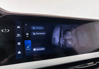 Подержанный автомобиль Geely Monjaro 2022 года (21 фото)