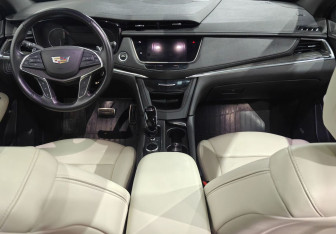 Подержанный автомобиль Cadillac XT5 2020 года (9 фото)