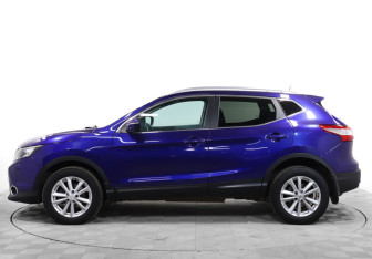 Подержанный автомобиль Nissan Qashqai 2014 года (8 фото)