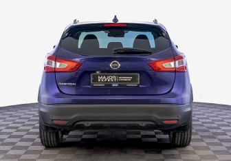 Подержанный автомобиль Nissan Qashqai 2018 года (6 фото)