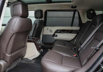 Подержанный автомобиль Land Rover Range Rover 2019 года (10 фото)