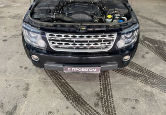 Подержанный автомобиль Land Rover Discovery 2015 года (21 фото)