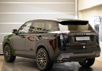 Подержанный автомобиль Jaecoo J7 2023 года (6 фото)