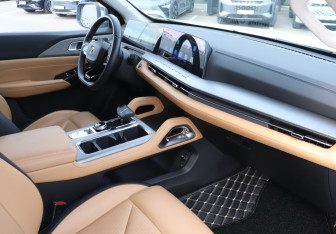 Подержанный автомобиль Changan Hunter Plus 2023 года (9 фото)
