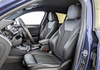 Подержанный автомобиль BMW X4 2020 года (20 фото)