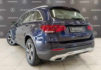 Подержанный автомобиль Mercedes-Benz GLC Coupe 2021 года (7 фото)