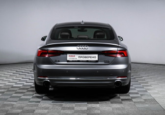 Подержанный автомобиль Audi A5 Liftback 2016 года (6 фото)
