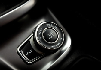 Подержанный автомобиль Suzuki Vitara 2021 года (25 фото)