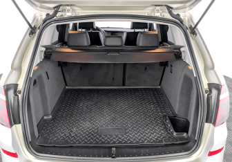 Подержанный автомобиль BMW X3 2013 года (10 фото)