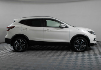 Подержанный автомобиль Nissan Qashqai 2019 года (4 фото)