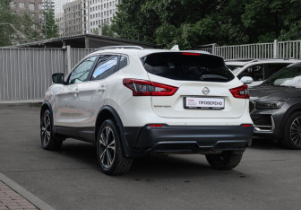 Подержанный автомобиль Nissan Qashqai 2019 года (6 фото)