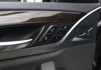 Подержанный автомобиль BMW X4 2019 года (18 фото)