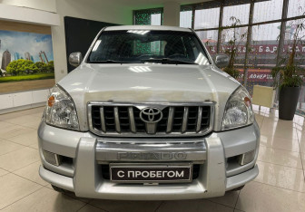 Подержанный автомобиль Toyota Land Cruiser Prado 2003 года (2 фото)