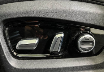 Подержанный автомобиль Jaecoo J7 2023 года (14 фото)