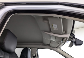 Подержанный автомобиль Land Rover Range Rover Evoque 2014 года (23 фото)