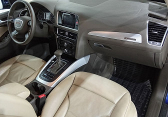 Подержанный автомобиль Audi Q5 2016 года (9 фото)