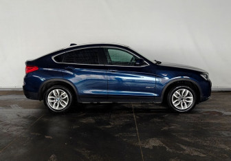 Подержанный автомобиль BMW X4 2015 года (7 фото)