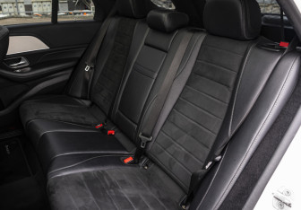Подержанный автомобиль Mercedes-Benz GLE 2019 года (16 фото)