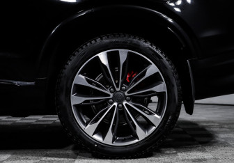 Подержанный автомобиль Geely Tugella 2022 года (15 фото)