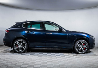 Подержанный автомобиль Maserati Levante 2021 года (4 фото)