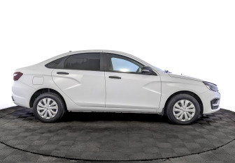 Подержанный автомобиль LADA (ВАЗ) Vesta Sedan 2024 года (4 фото)