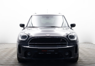 Подержанный автомобиль MINI Countryman 2020 года (8 фото)