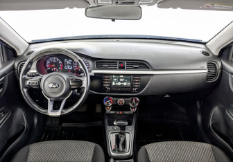 Подержанный автомобиль Kia Rio Hatchback 2020 года (14 фото)