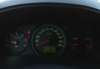 Подержанный автомобиль Hyundai Grand Starex 2011 года (13 фото)