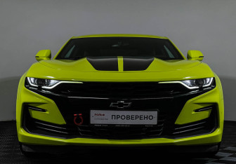 Подержанный автомобиль Chevrolet Camaro Coupe 2019 года (24 фото)