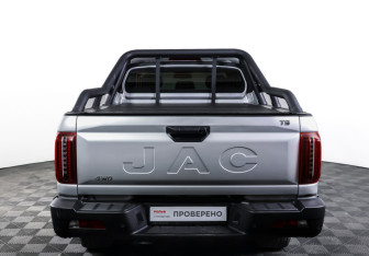 Подержанный автомобиль JAC T9 2025 года (6 фото)