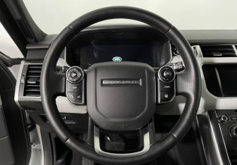 Подержанный автомобиль Land Rover Range Rover Sport 2014 года (22 фото)