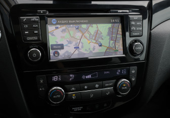 Подержанный автомобиль Nissan Qashqai 2014 года (18 фото)