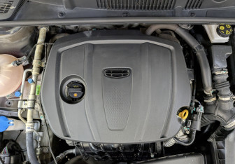 Подержанный автомобиль Geely Emgrand 2023 года (9 фото)