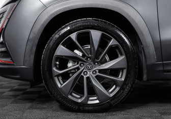 Подержанный автомобиль Changan UNI-T 2020 года (26 фото)