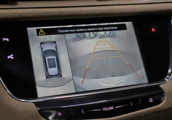 Подержанный автомобиль Cadillac XT5 2016 года (24 фото)