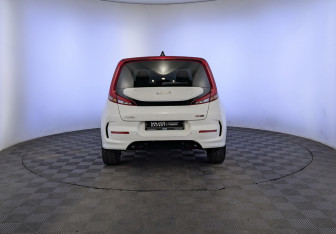 Подержанный автомобиль Kia Soul 2022 года (6 фото)