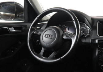 Подержанный автомобиль Audi Q5 2014 года (15 фото)
