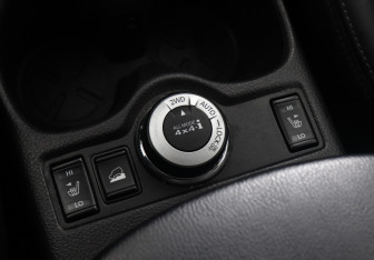 Подержанный автомобиль Nissan X-Trail 2017 года (12 фото)